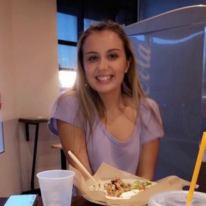 Meet your Posher, Abbey